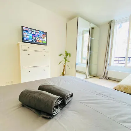 Cozy Dans La Capitale. Paris